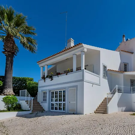 Orada By Interhome